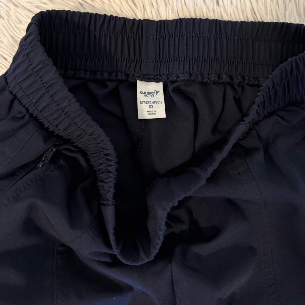 Old Navy Active Navy Jogger Pants - Picture 6 of 6